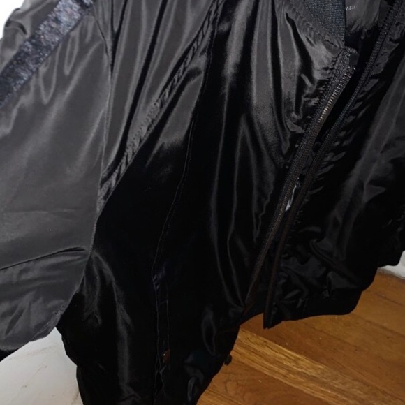 Michael Kors black large puffer jacket - Picture 3 of 3